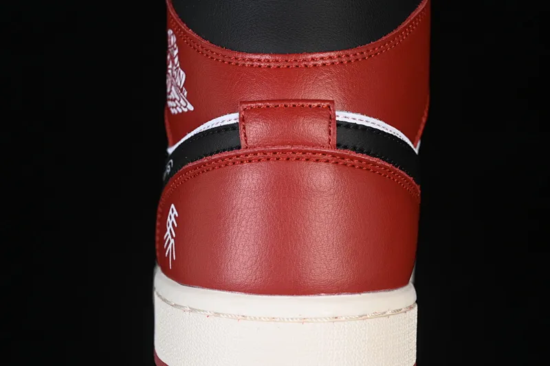 All Categories Air Jordan Jordan Series Basketball Shoes Air Jordan 1 Mid Air Jordan 1 Mid AJ1 Joe 1 Year of the Horse Limited Chinese Cultural Leisure Sneakers DQ8426-105